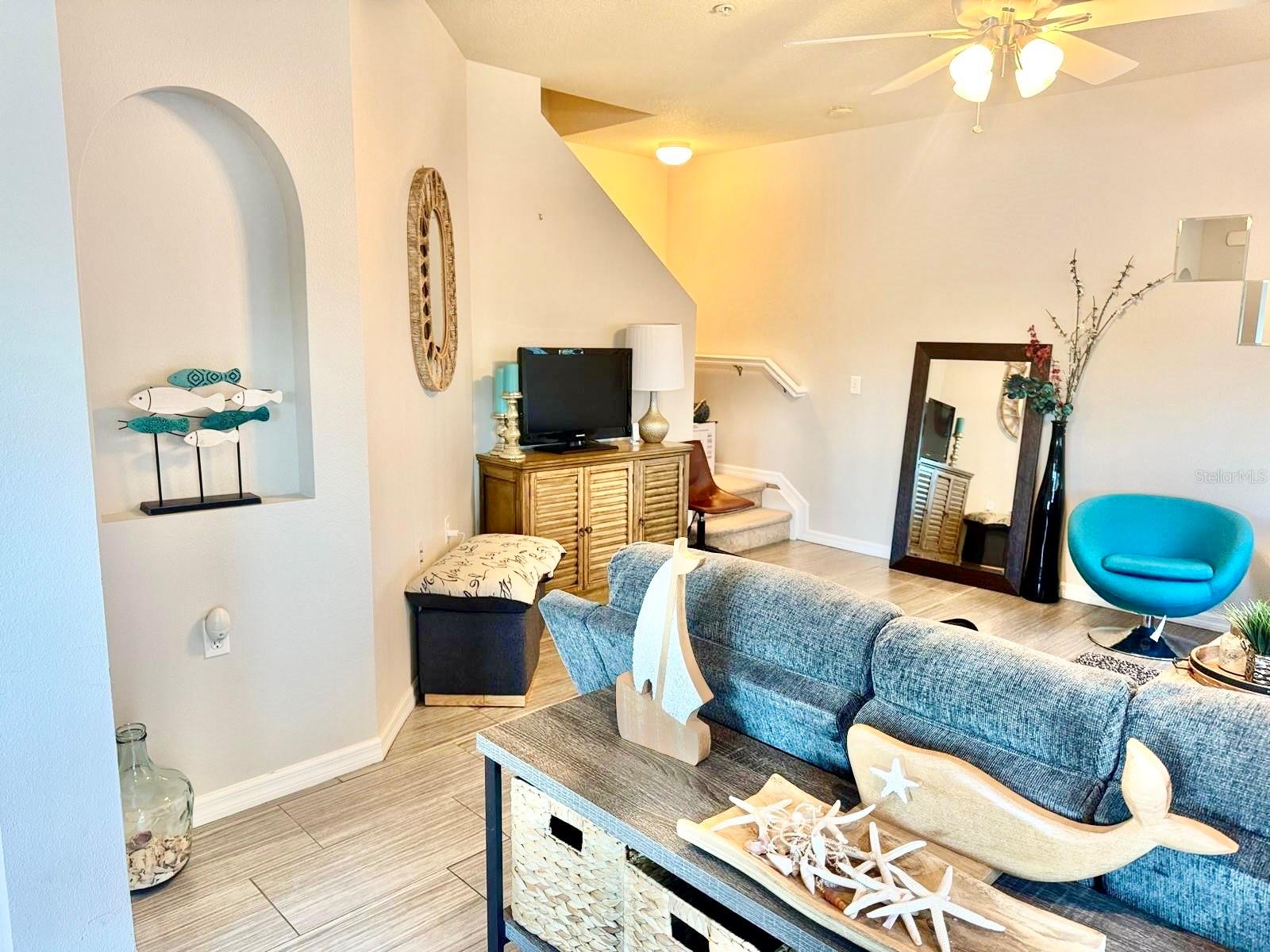 LAKESIDE VILLAGE TOWNHOME - Residential Lease