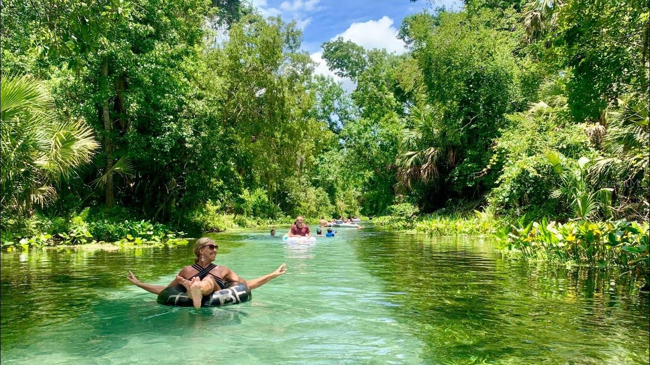 ERROL VILLAGE 01 CONDO - Residential