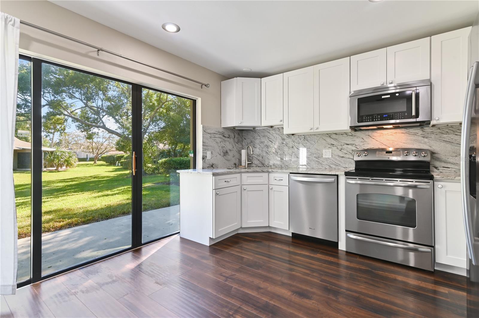 ERROL VILLAGE 01 CONDO - Residential