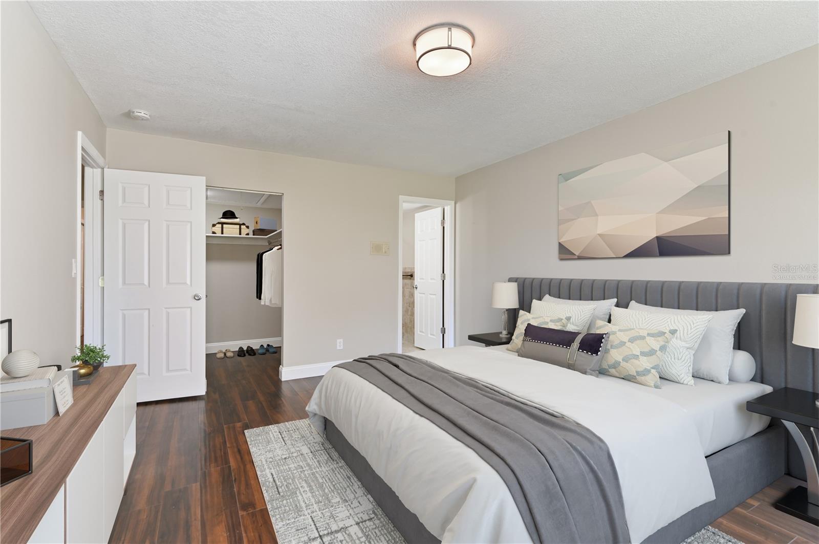 ERROL VILLAGE 01 CONDO - Residential