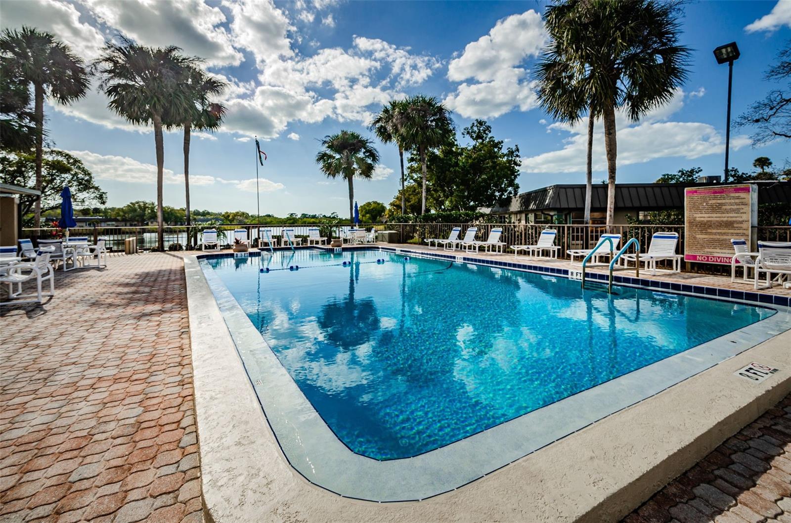 GARDENS BEACON SQUARE CONDO - Residential