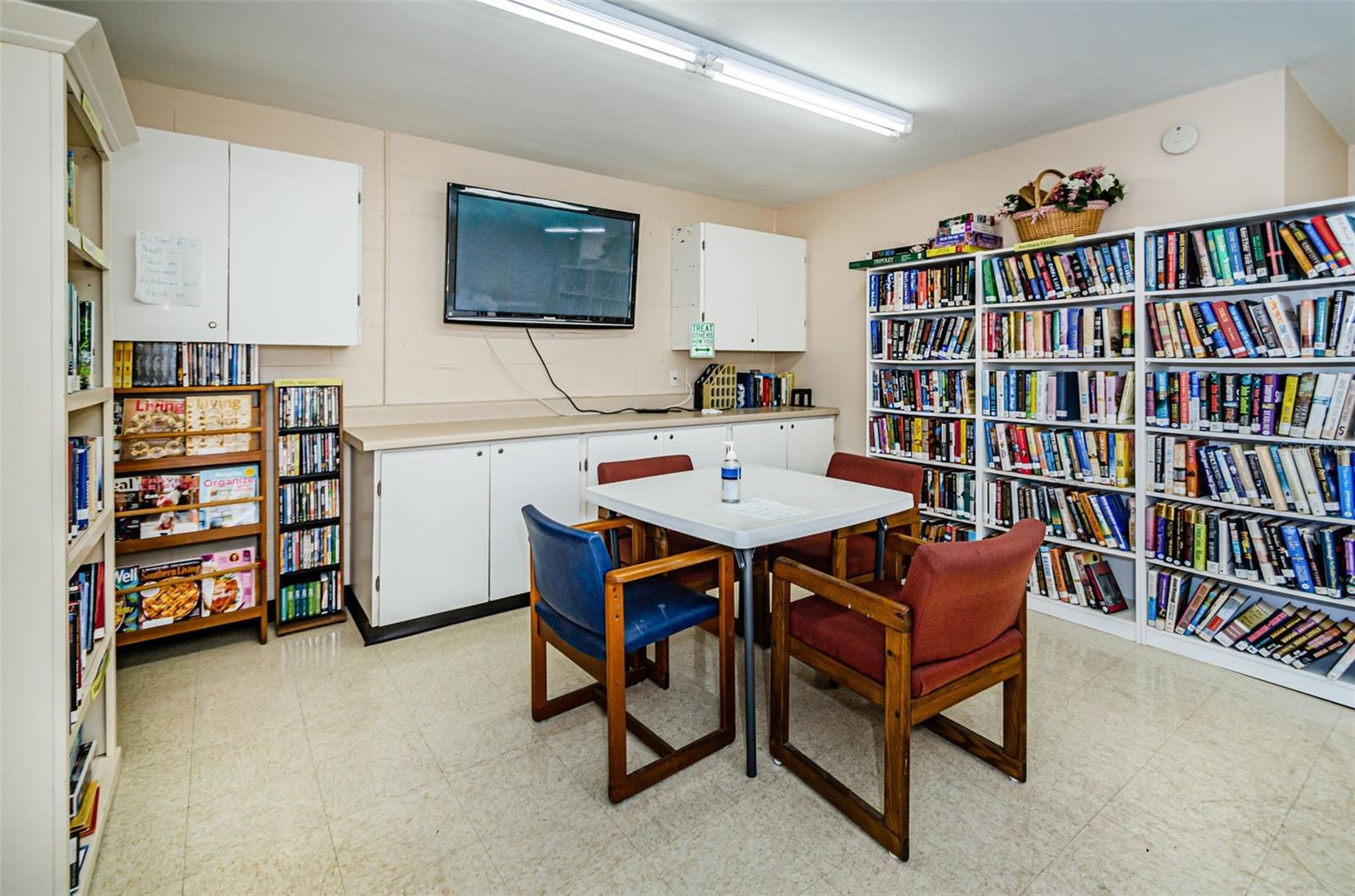 GARDENS BEACON SQUARE CONDO - Residential