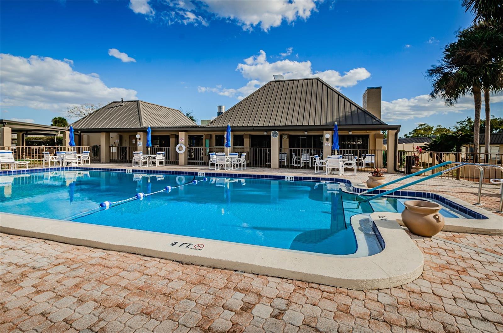 GARDENS BEACON SQUARE CONDO - Residential