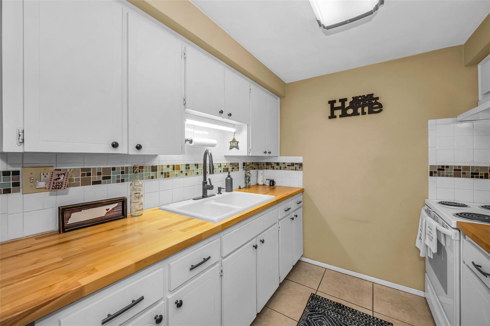 GARDENS BEACON SQUARE CONDO - Residential