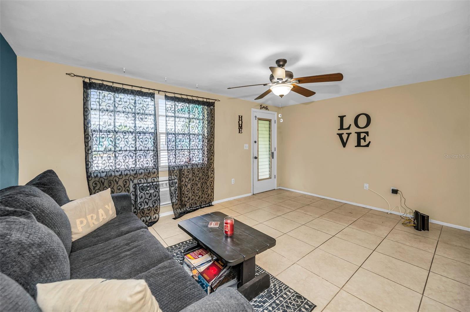 GARDENS BEACON SQUARE CONDO - Residential