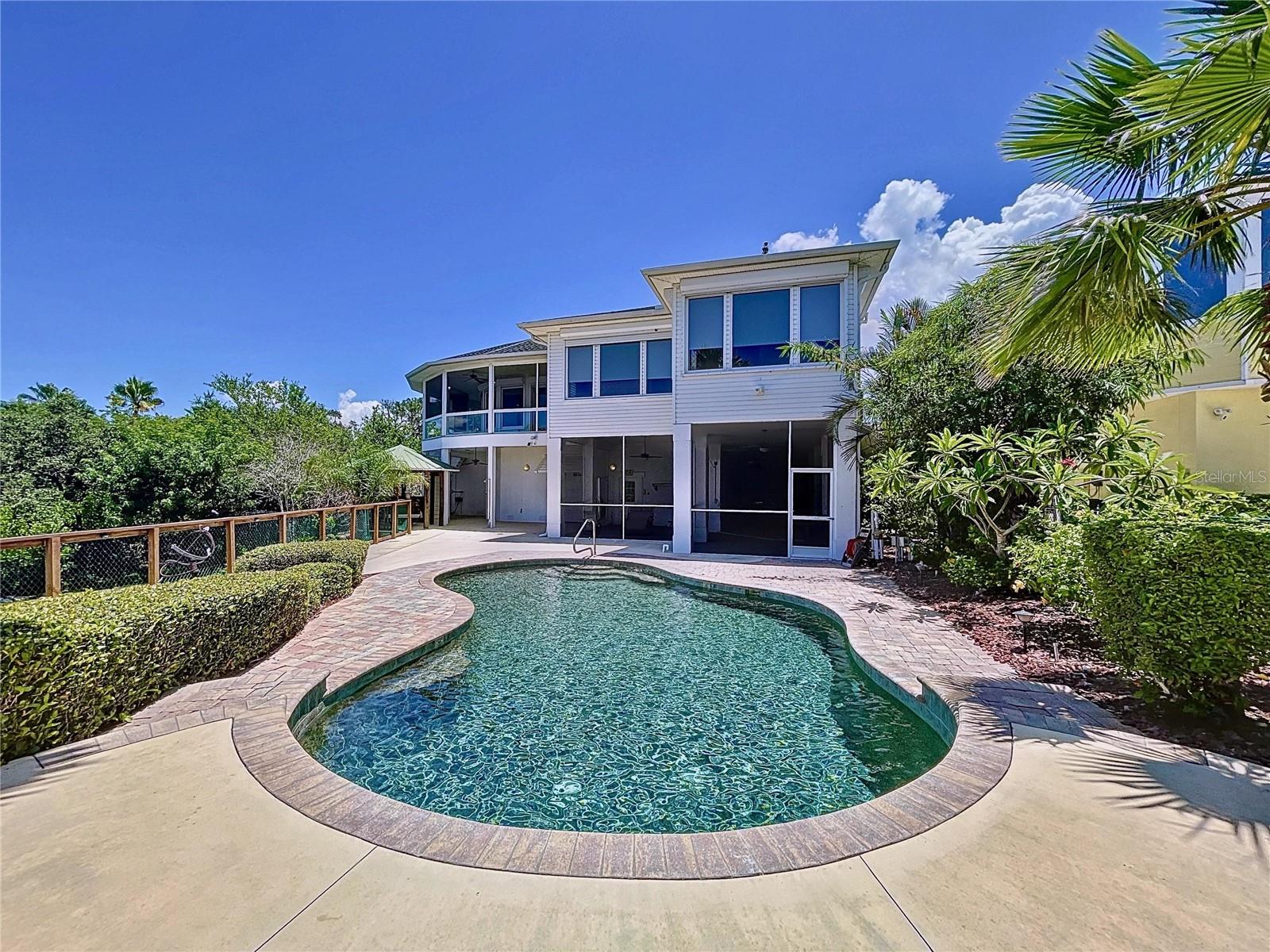511 SEAVIEW DRIVE