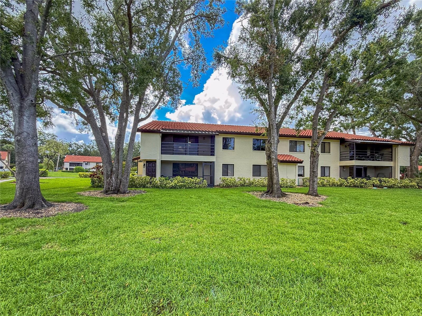 5785 GARDENS DRIVE