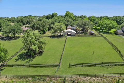 Tiny photo for 14951 Thoroughbred Ln, Montverde, FL 34756 (MLS # G5112347)