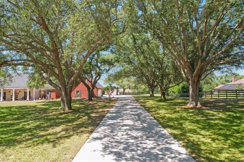 Tiny photo for 14951 Thoroughbred Ln, Montverde, FL 34756 (MLS # G5112347)