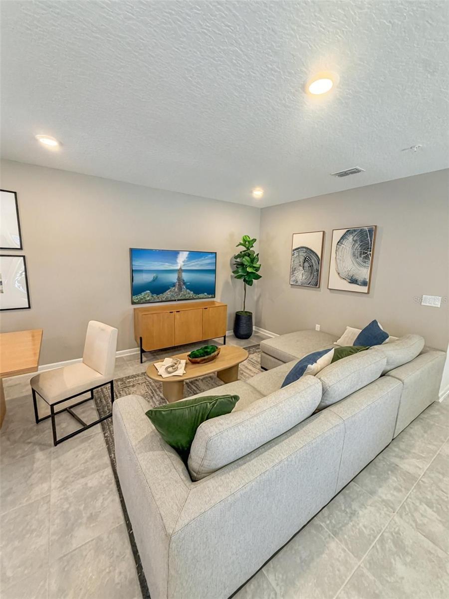 EVERBE PH 1A - Residential