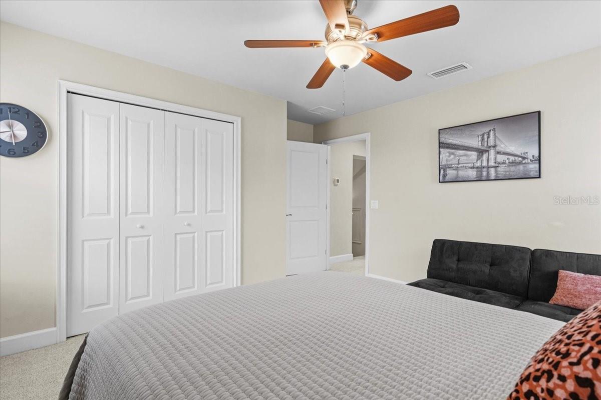 SOUTH POINTE PH 1 UNIT 5-B - Residential