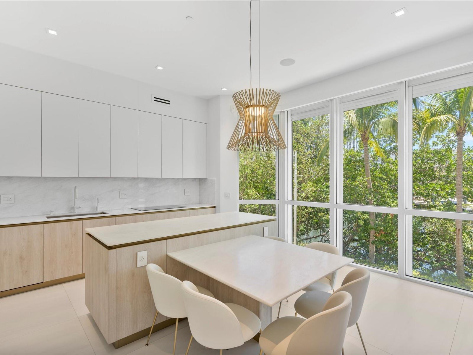 OCEANIA V CONDO - Residential