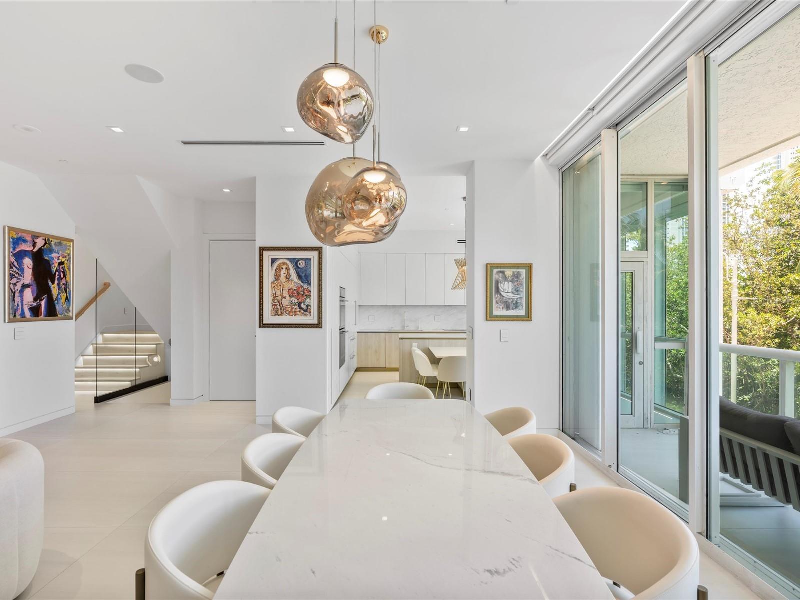 OCEANIA V CONDO - Residential