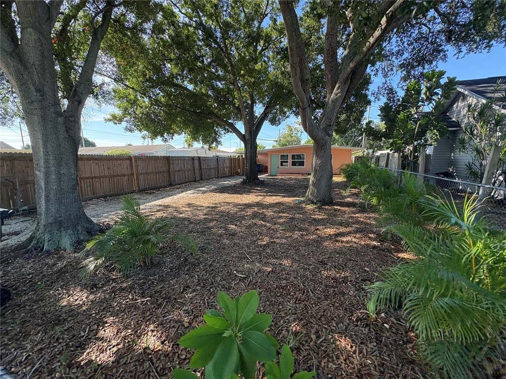 Photo of 4920 45th Avenue N, St Petersburg, FL 33707 (MLS # A4698450)