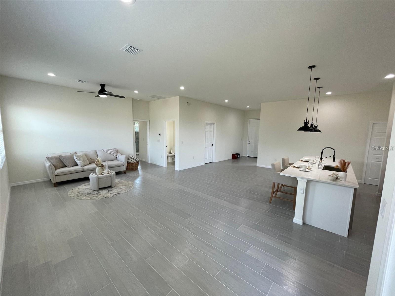 SPRING LAKE VILL 05 - Residential Lease