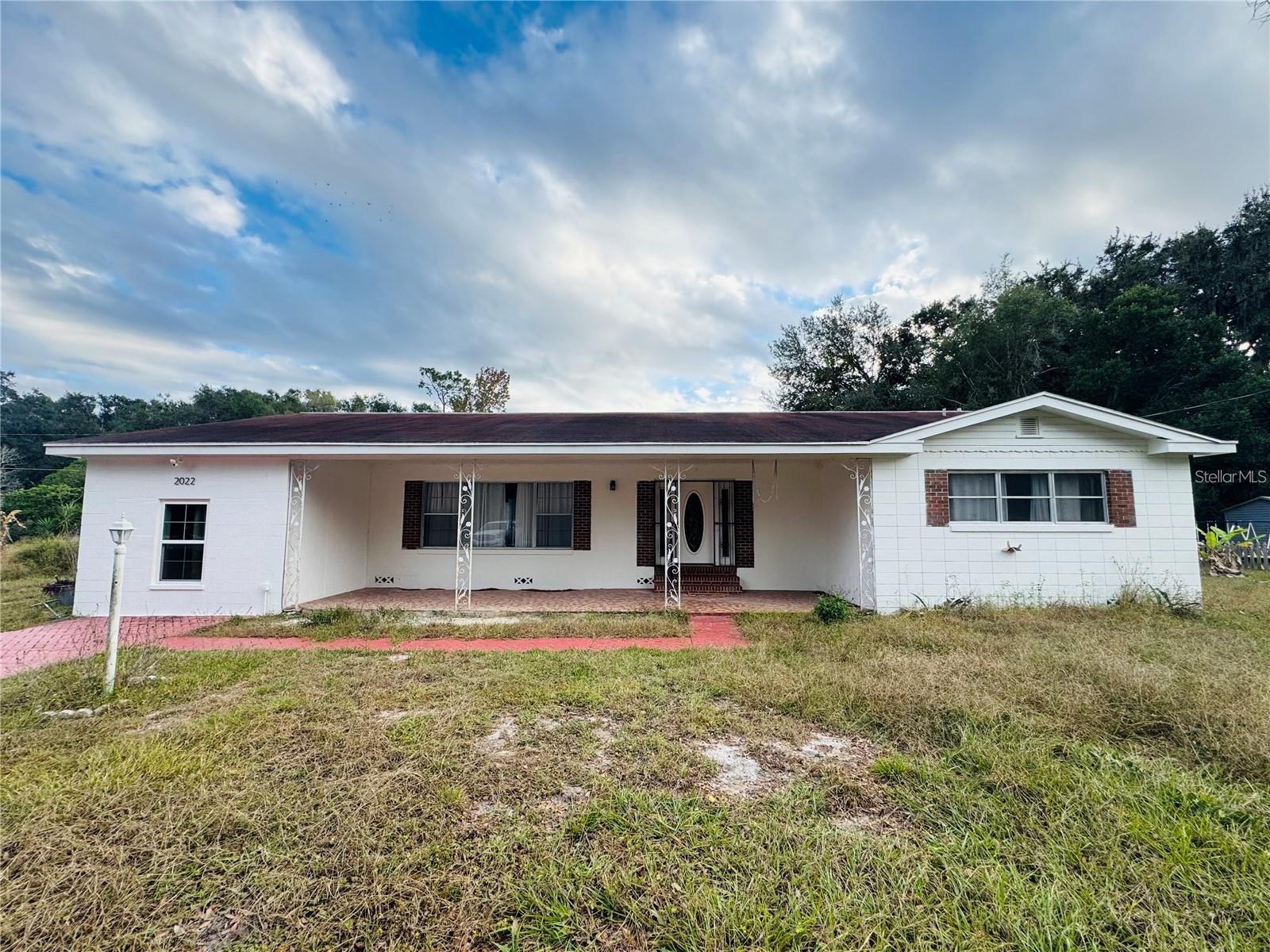 Photo 1 of 26 — 2022 EDGEWOOD ROAD, LEESBURG, FL 34748