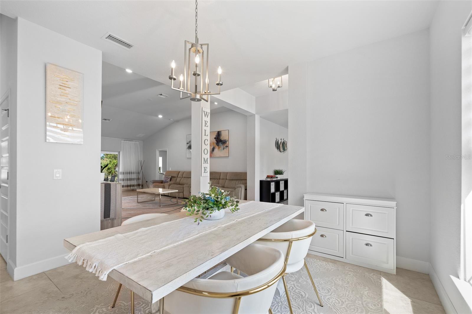 SOUTH VENICE - Residential