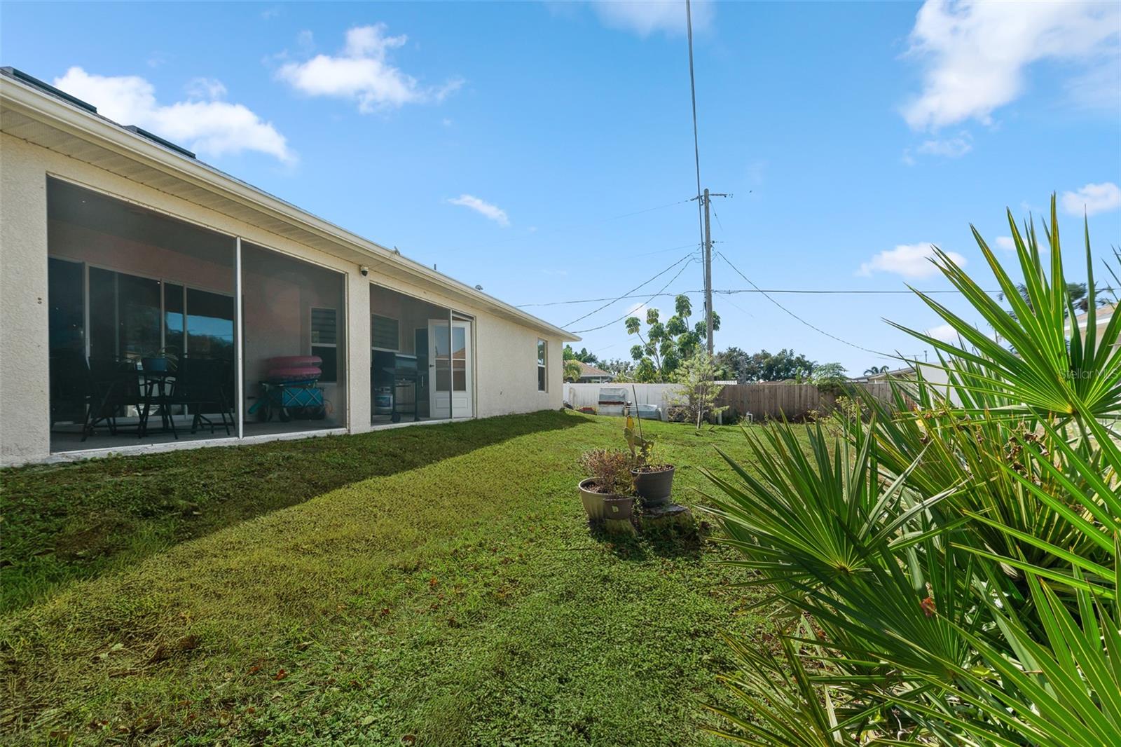 SOUTH VENICE - Residential