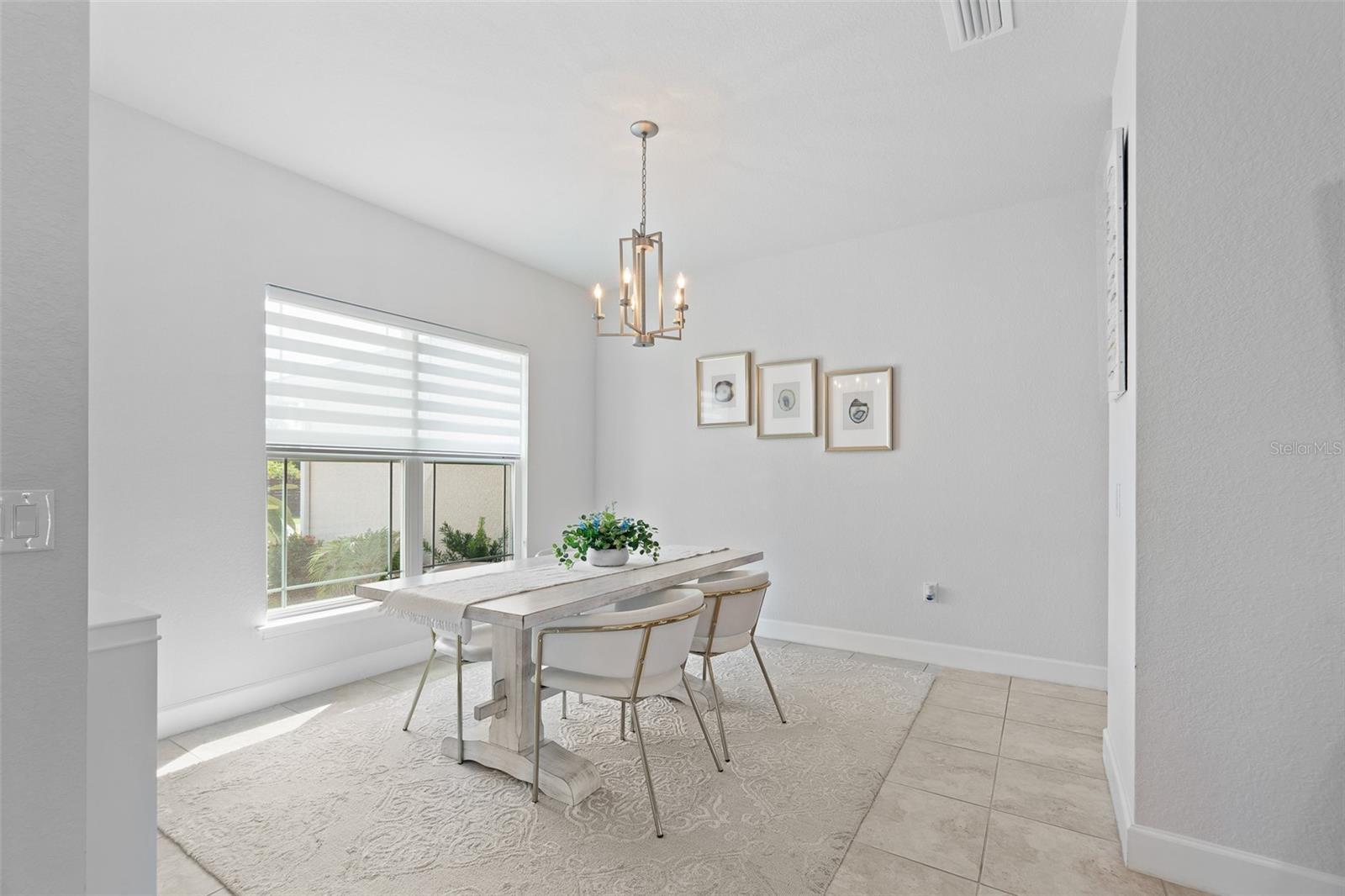 SOUTH VENICE - Residential