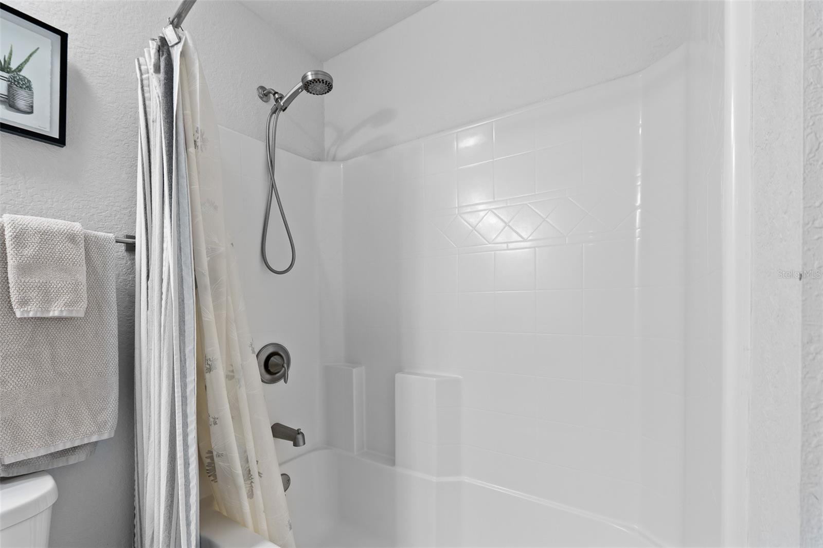 SOUTH VENICE - Residential