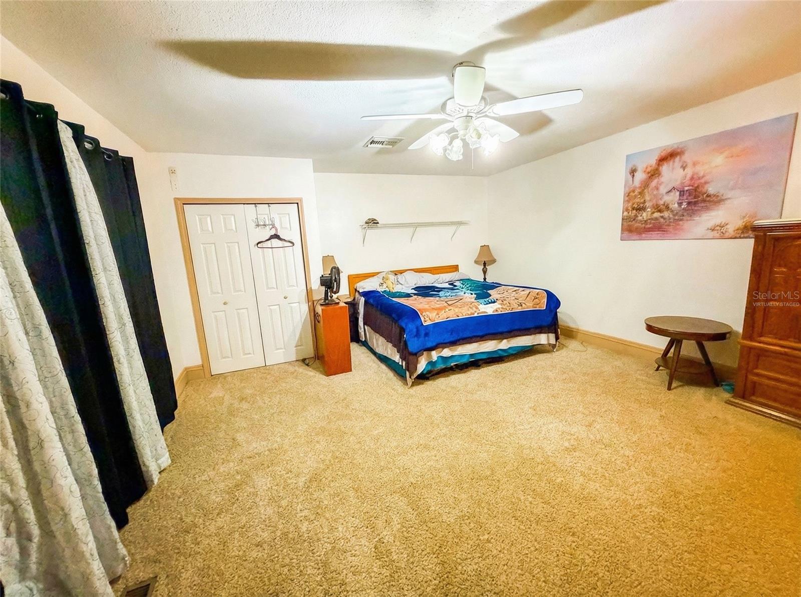 ACERAGE NON-SUBDIVISION - Residential