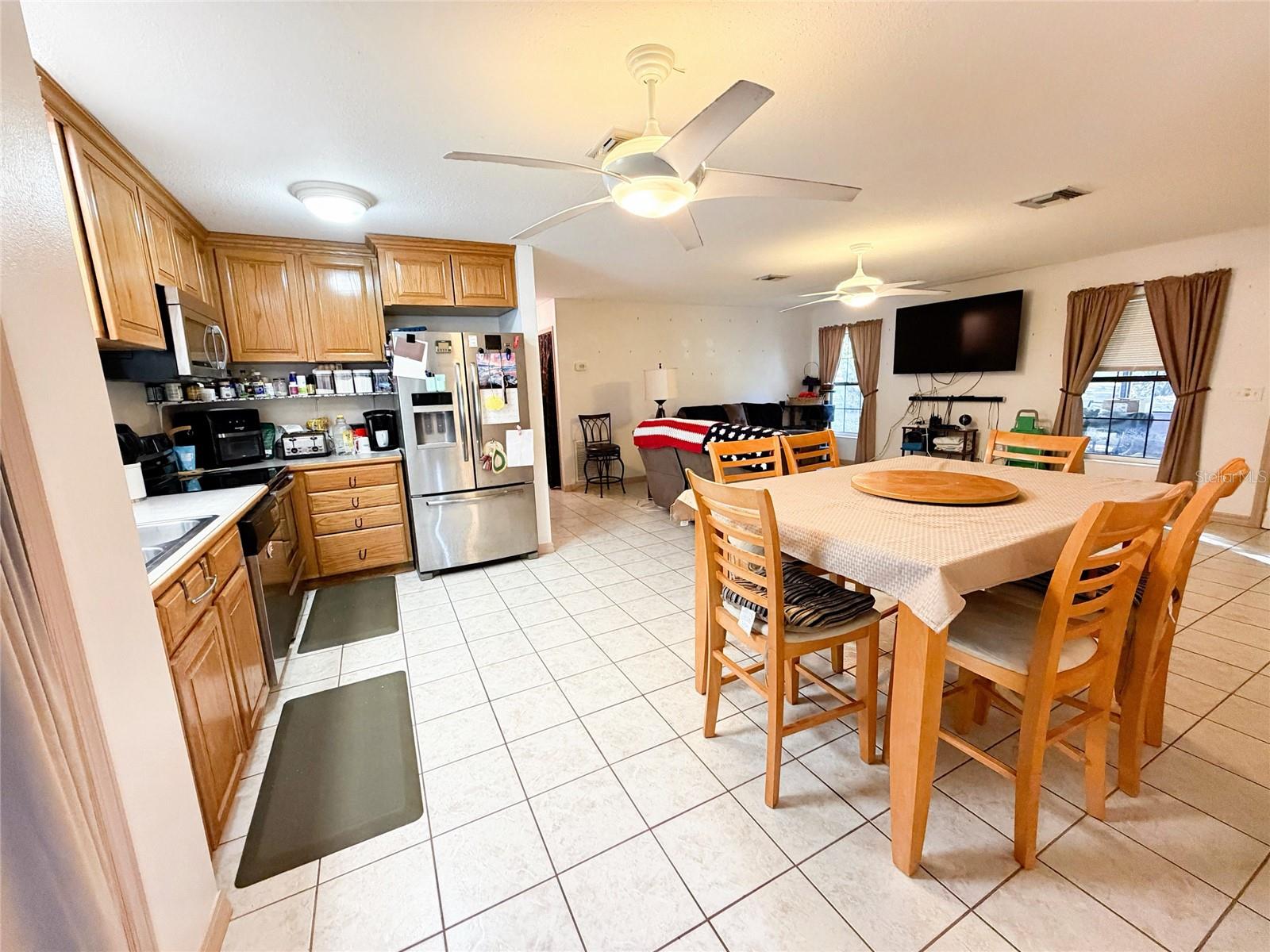 ACERAGE NON-SUBDIVISION - Residential