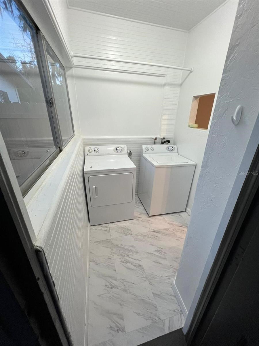 HART W H - Residential Lease