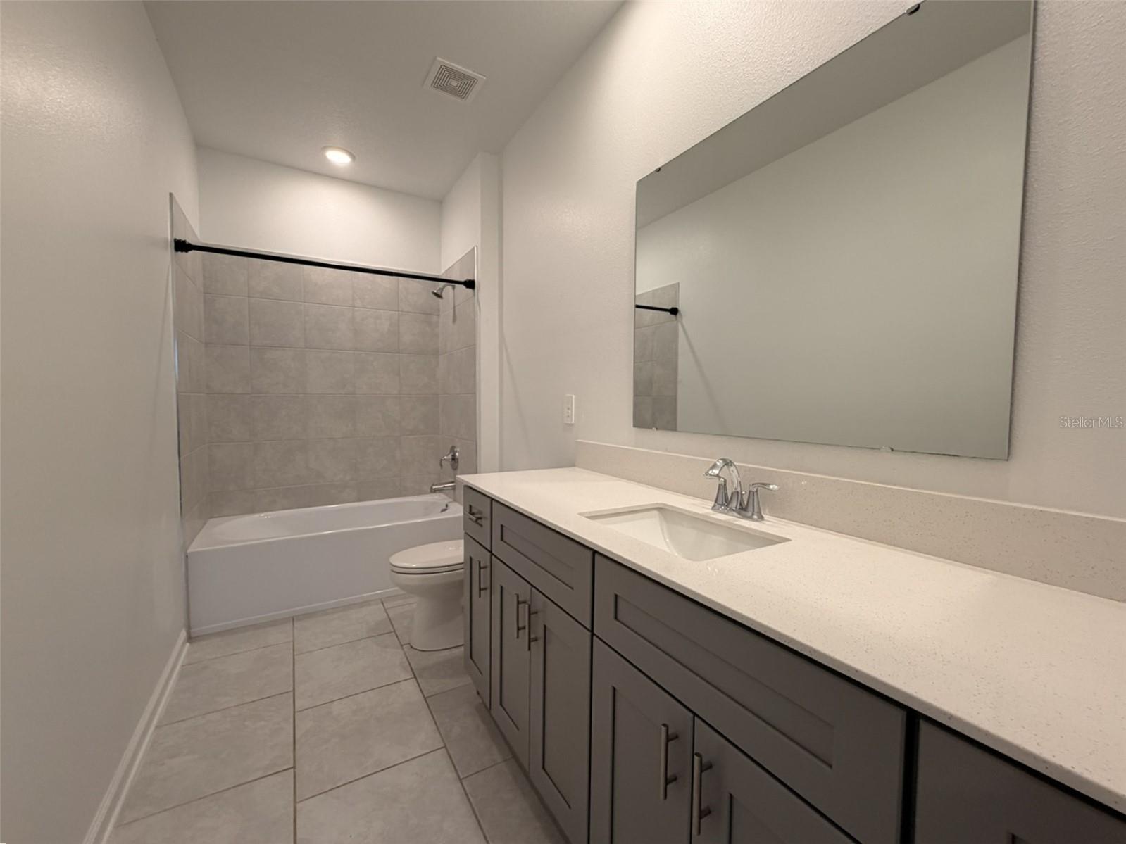 RHETTS RDG - Residential Lease