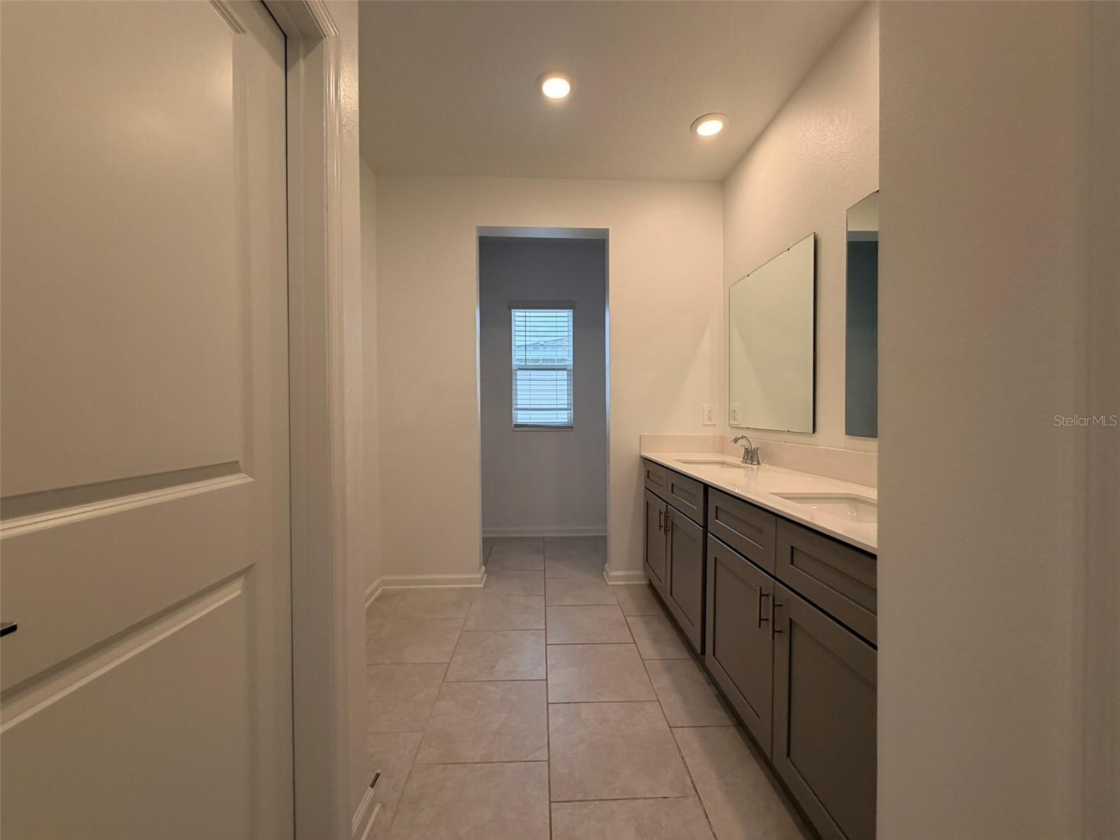 RHETTS RDG - Residential Lease