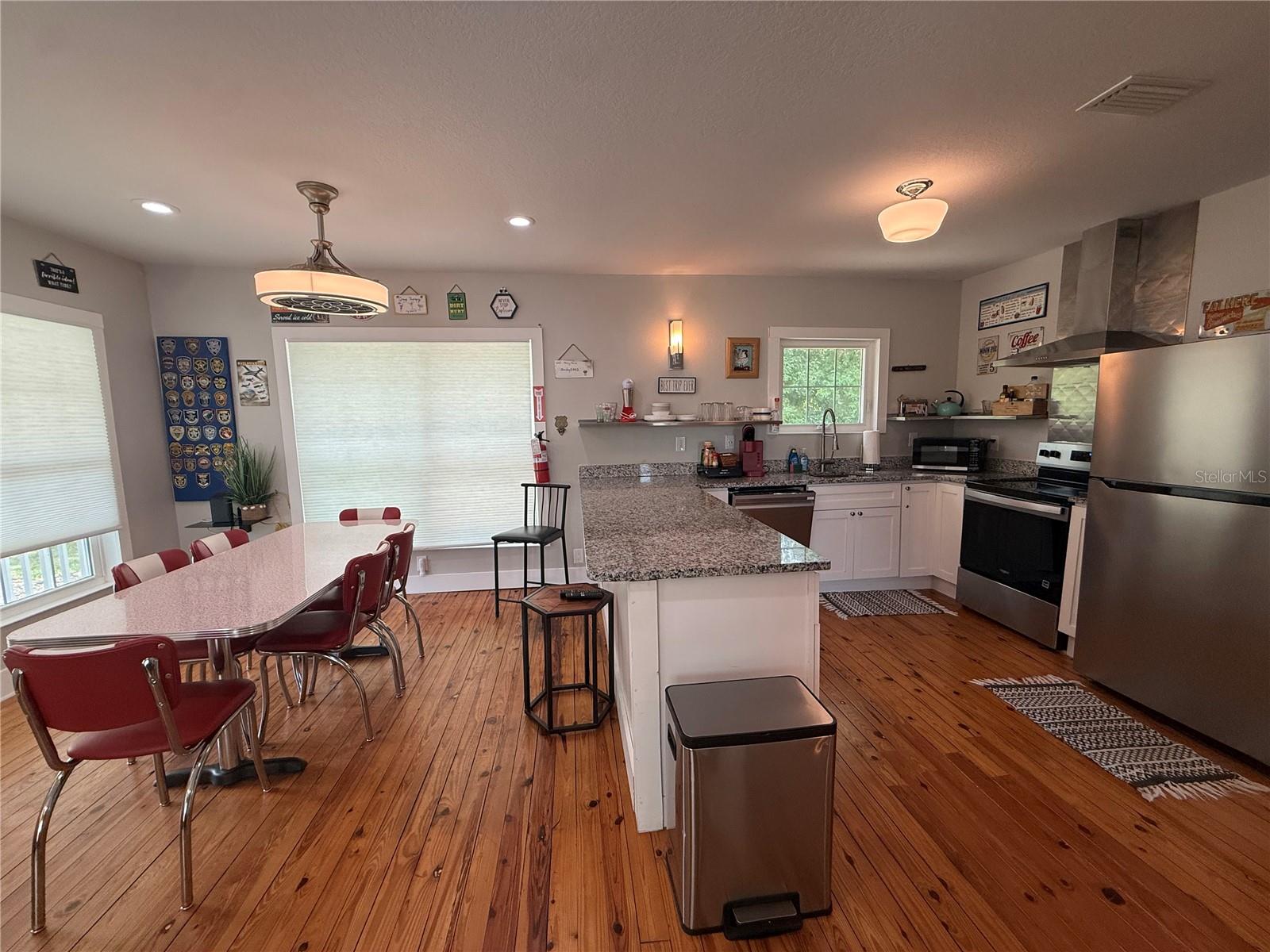 HILLSDALE - Residential
