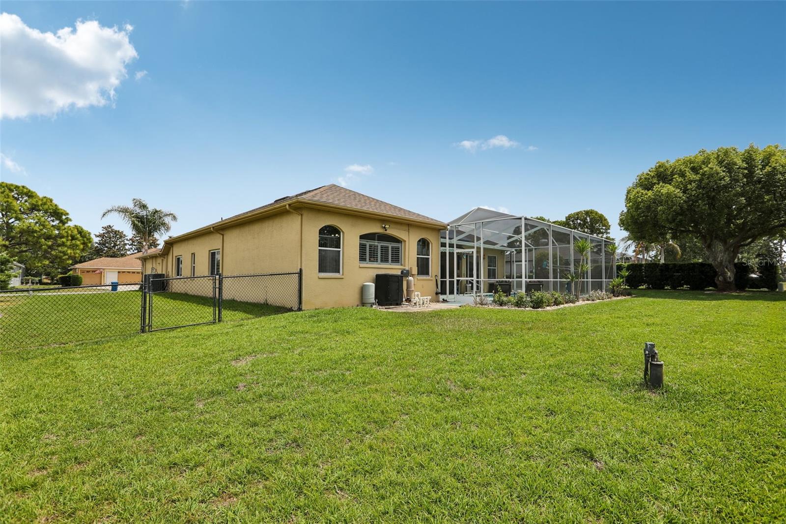 PRISTINE PLACE PH 2 - Residential