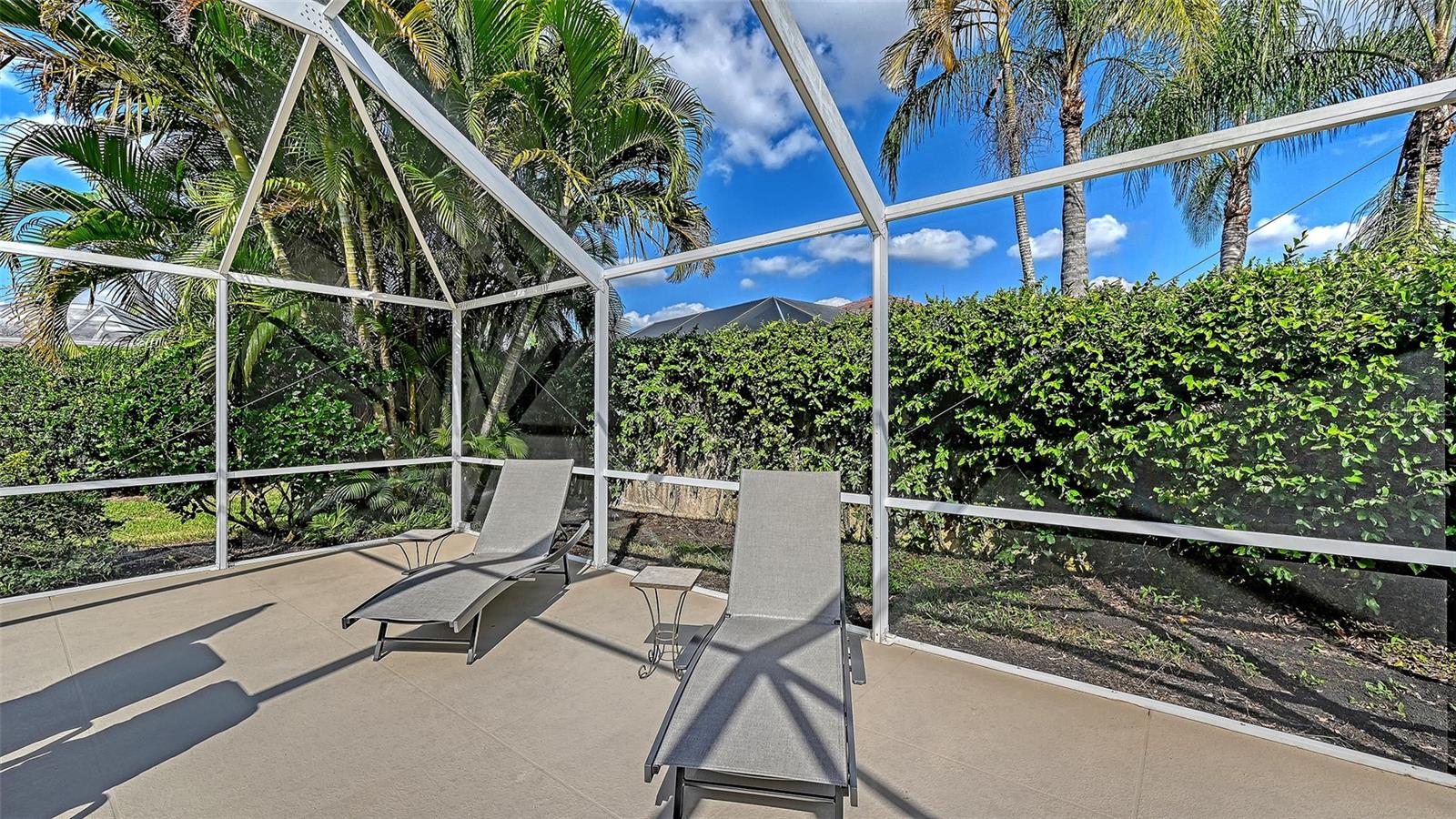 VILLAGEWALK - Residential