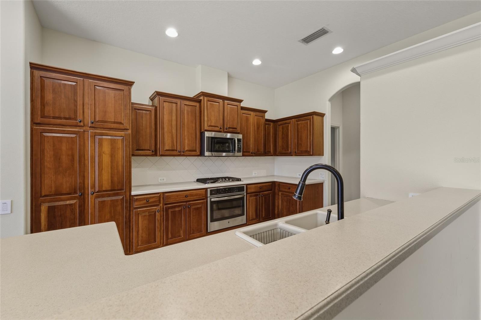 EDGEWATER VILLAGE SUBPHASE A - Residential