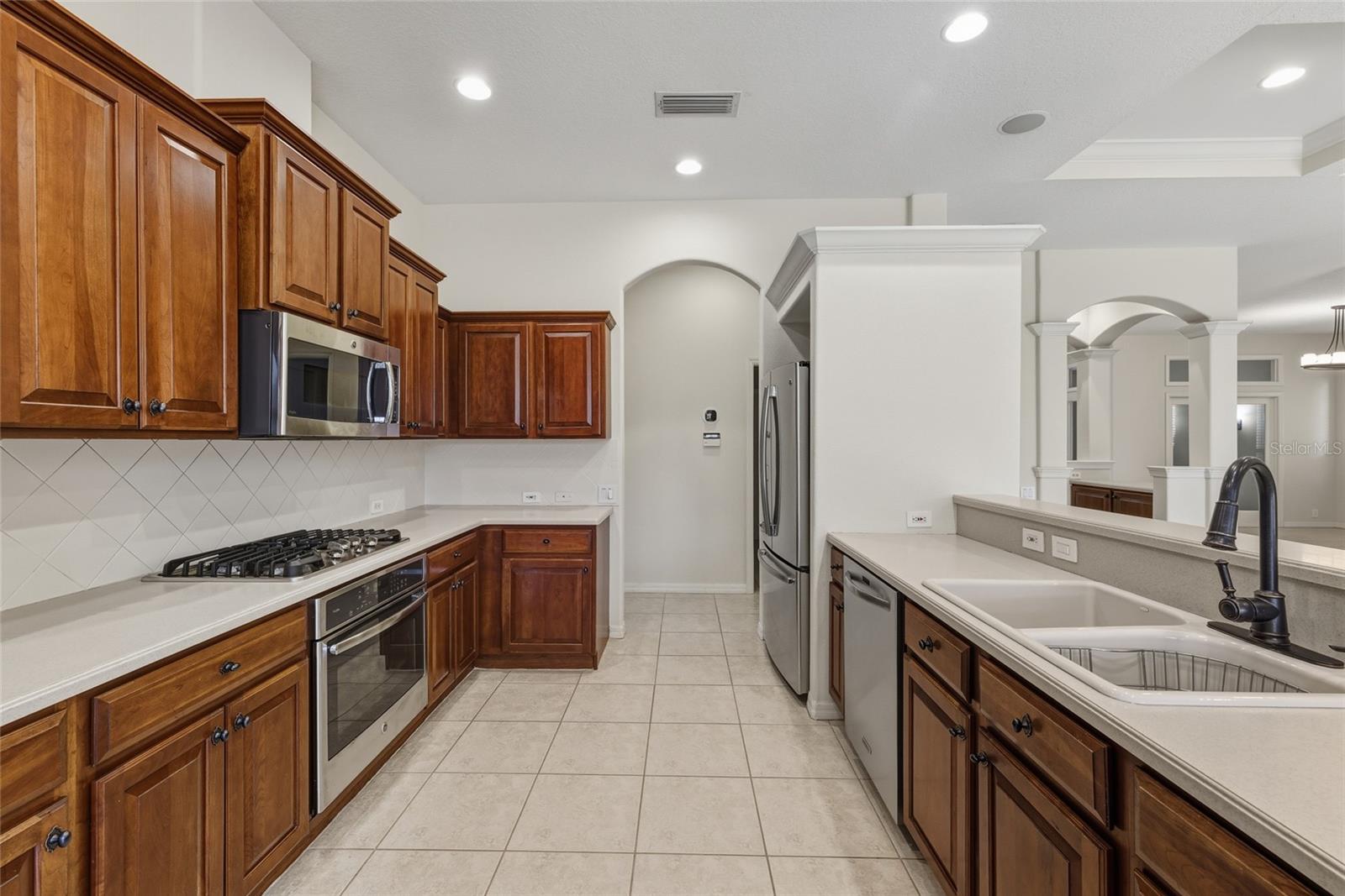 EDGEWATER VILLAGE SUBPHASE A - Residential