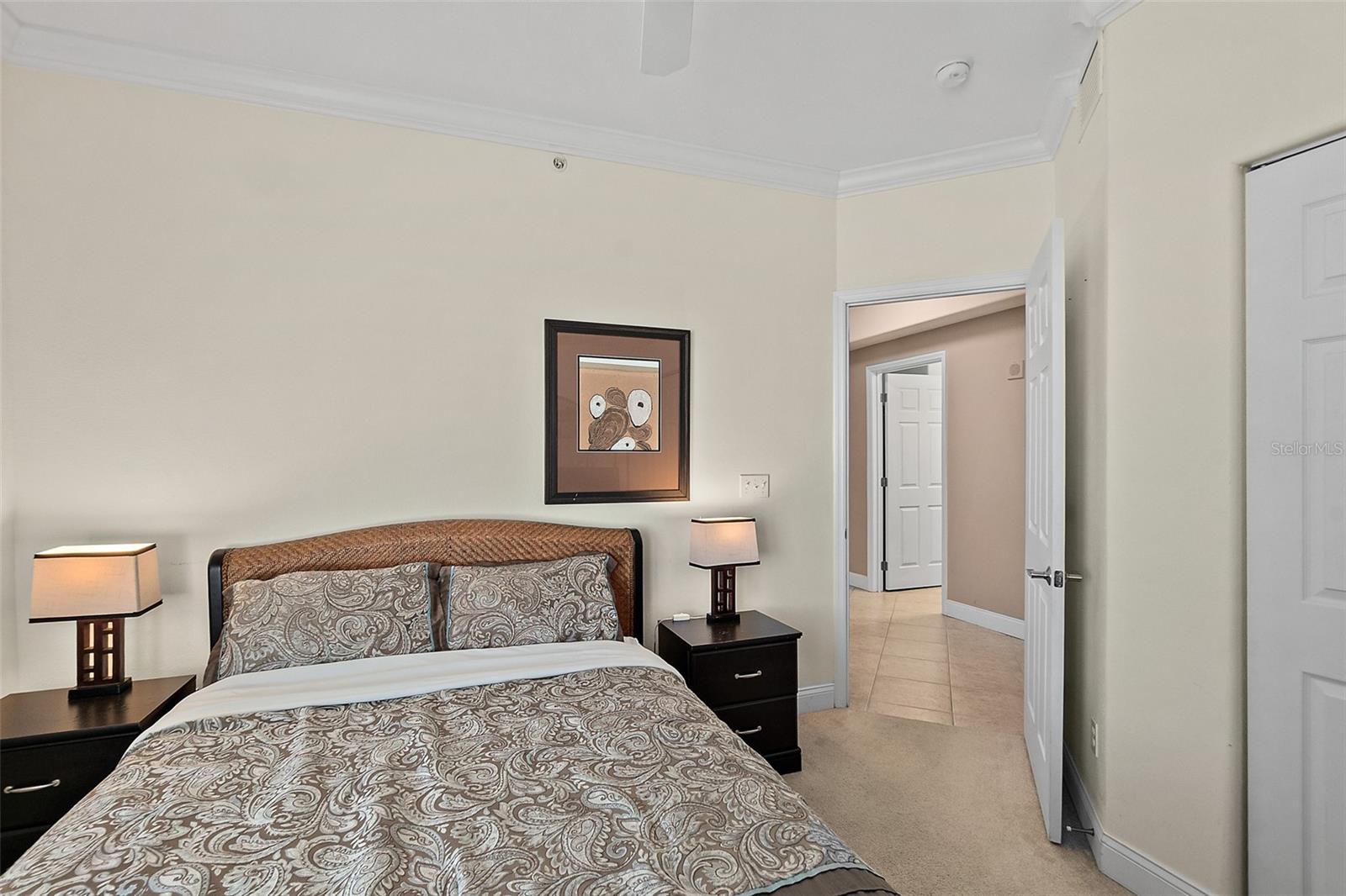 SALIDA DEL SOL CONDO - Residential