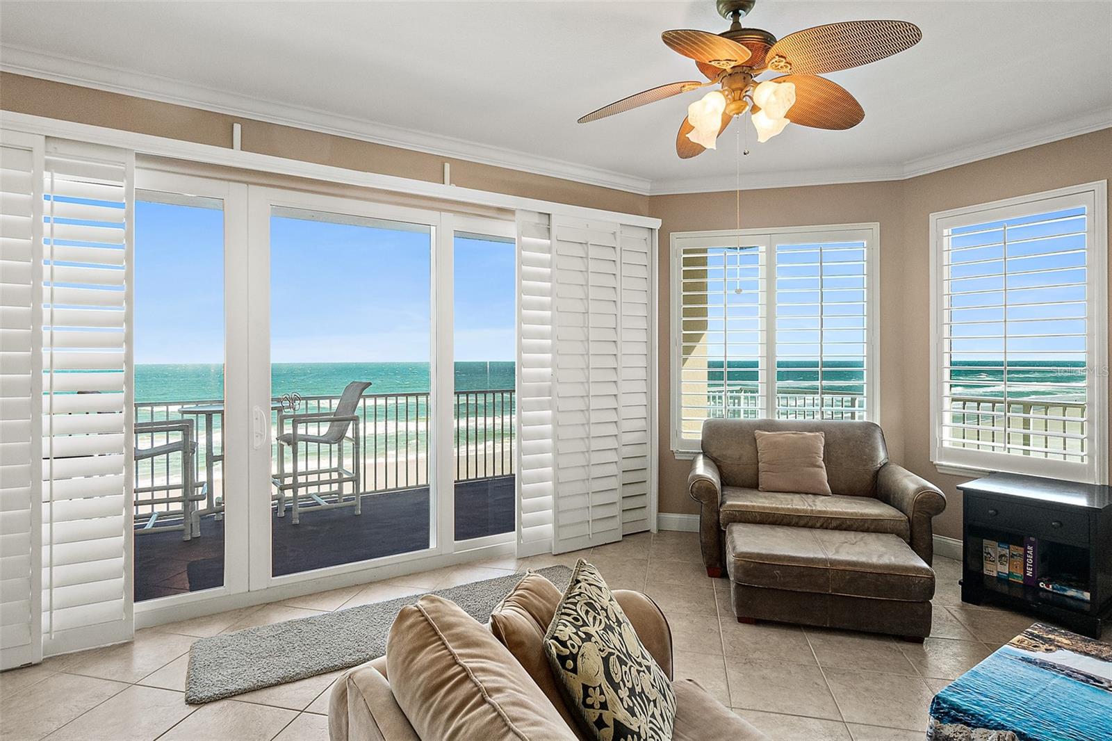 SALIDA DEL SOL CONDO - Residential