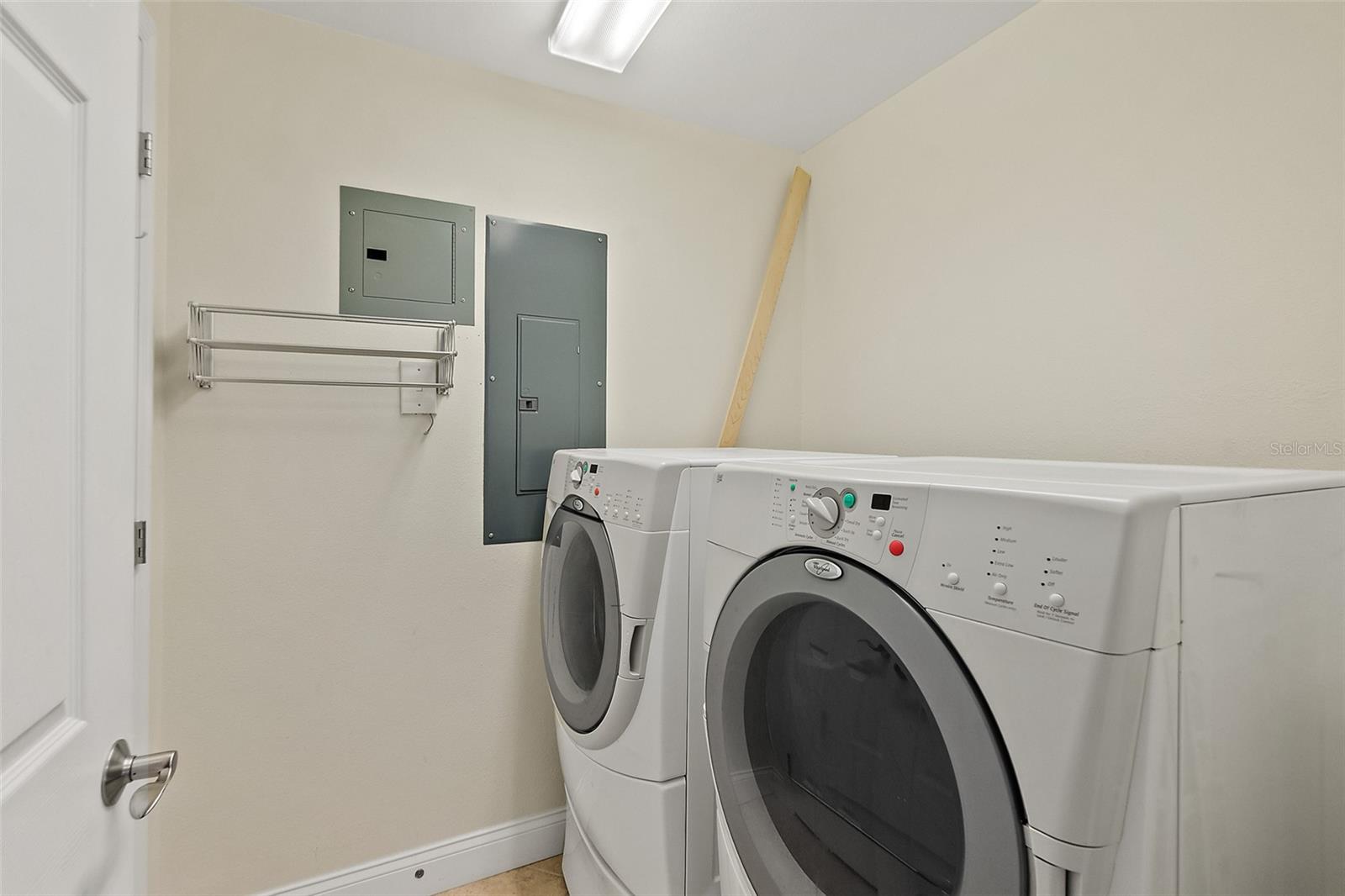 SALIDA DEL SOL CONDO - Residential