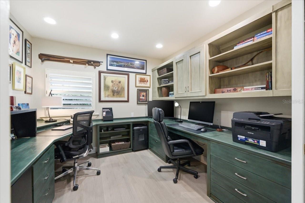 CARROLLWOOD SUB UNIT 1 - Residential