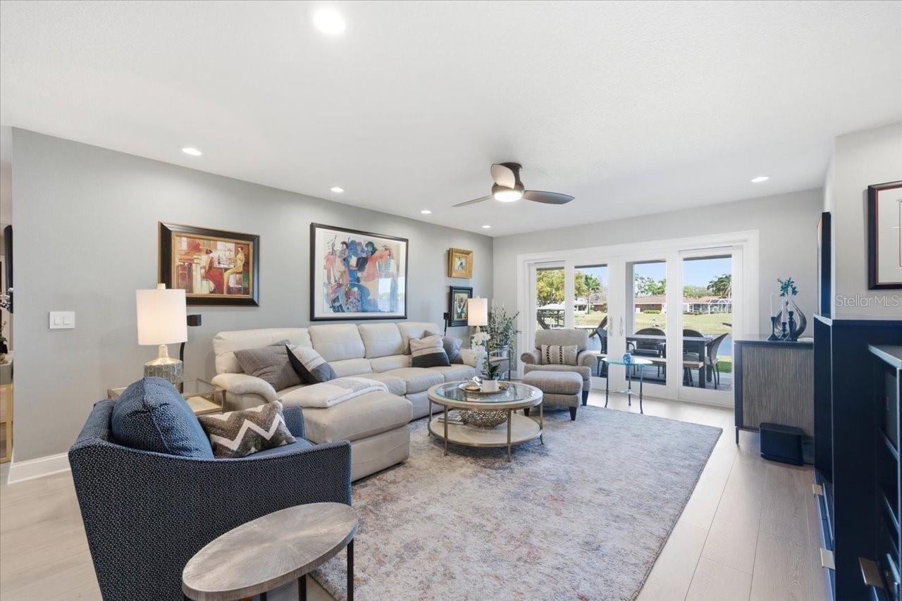 CARROLLWOOD SUB UNIT 1 - Residential