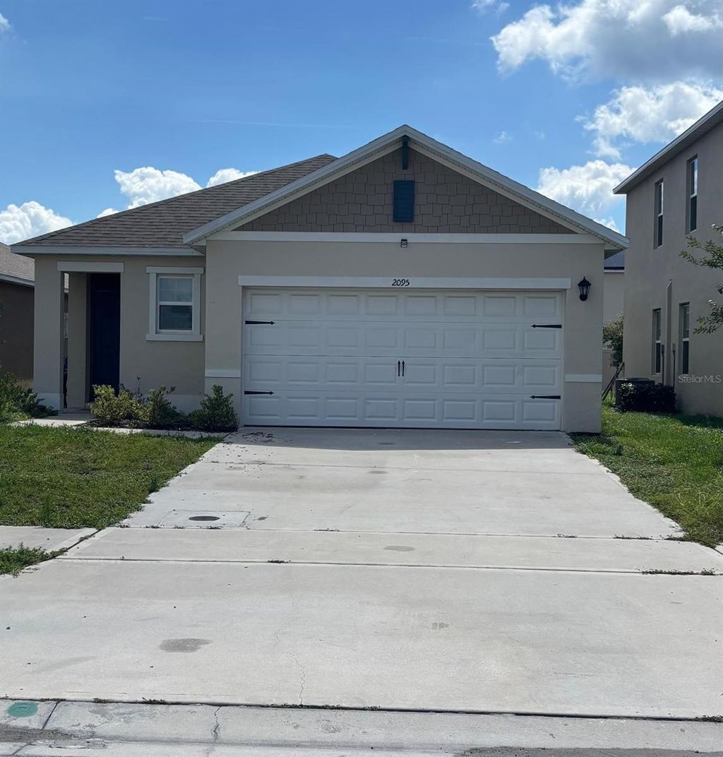 Photo of 2095 Tay Wes Drive, Saint Cloud, FL 34771 (MLS # S5146277)