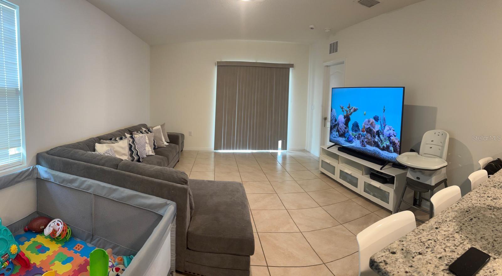 THOMPSON GROVE - Residential Lease