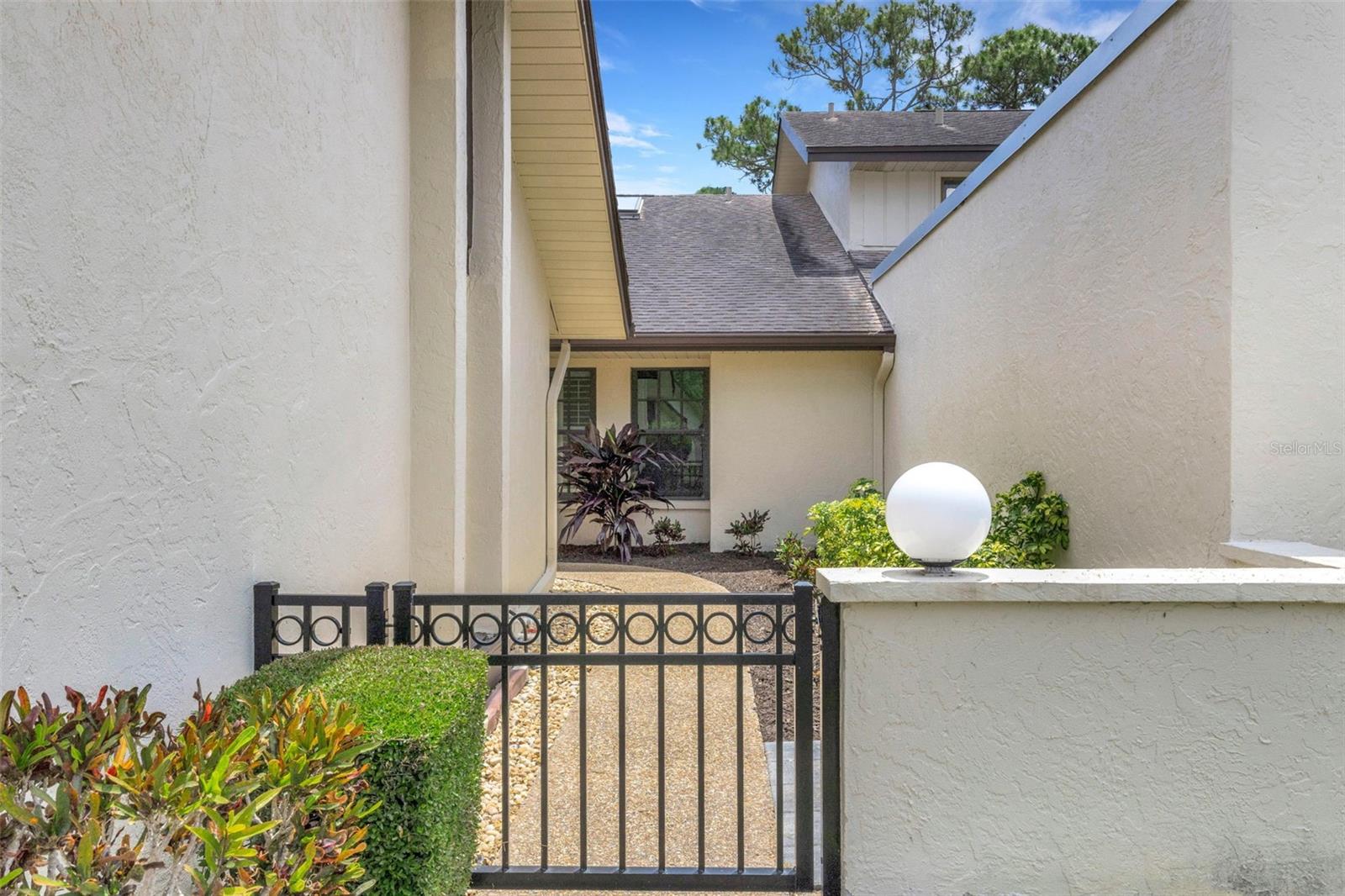 4418 LA JOLLA DRIVE