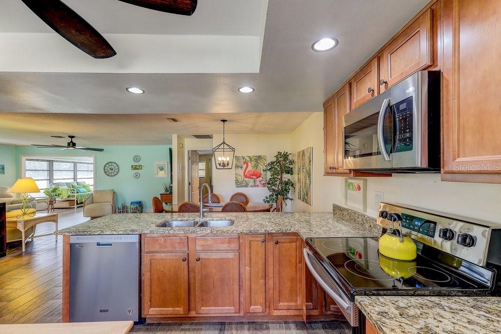 GOLF VIEW VILLAS CONDO 02 - Residential