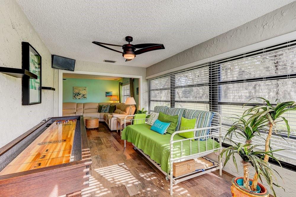 GOLF VIEW VILLAS CONDO 02 - Residential