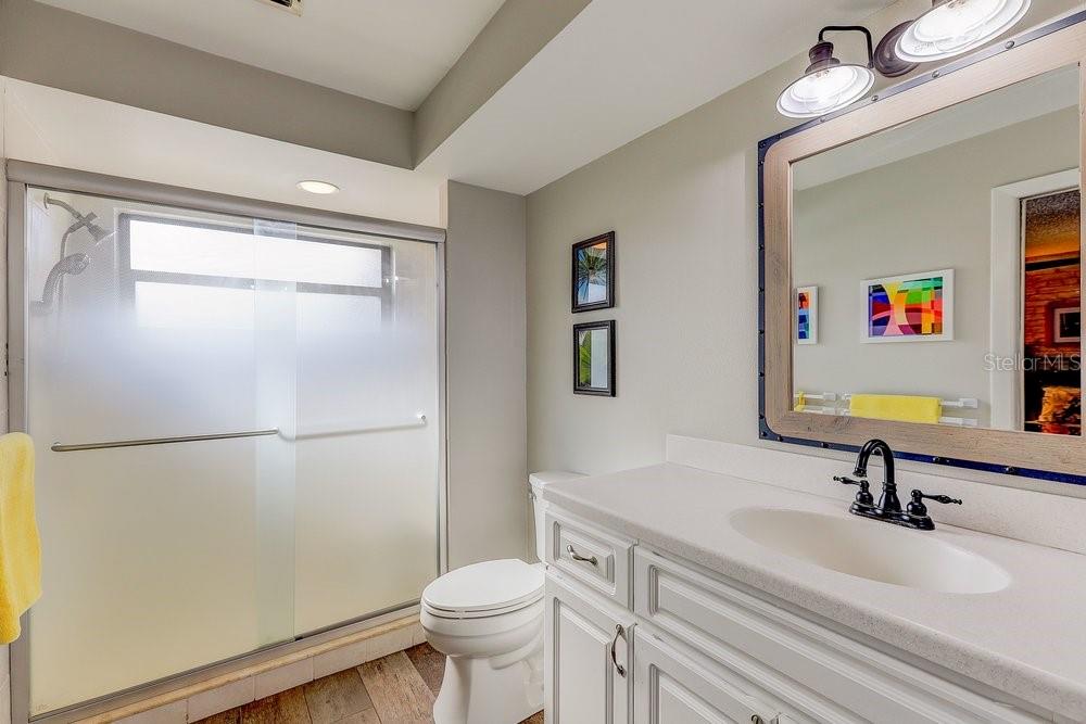 GOLF VIEW VILLAS CONDO 02 - Residential