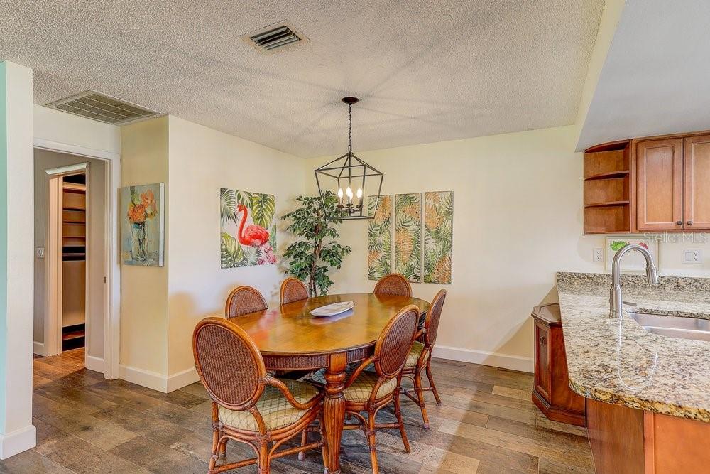 GOLF VIEW VILLAS CONDO 02 - Residential