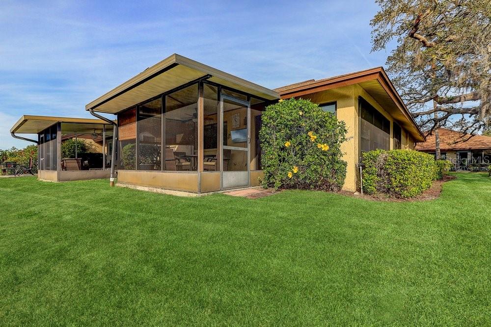 GOLF VIEW VILLAS CONDO 02 - Residential