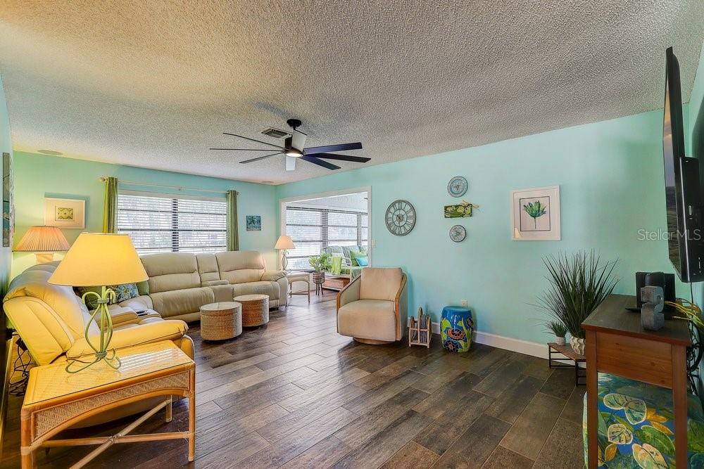 GOLF VIEW VILLAS CONDO 02 - Residential