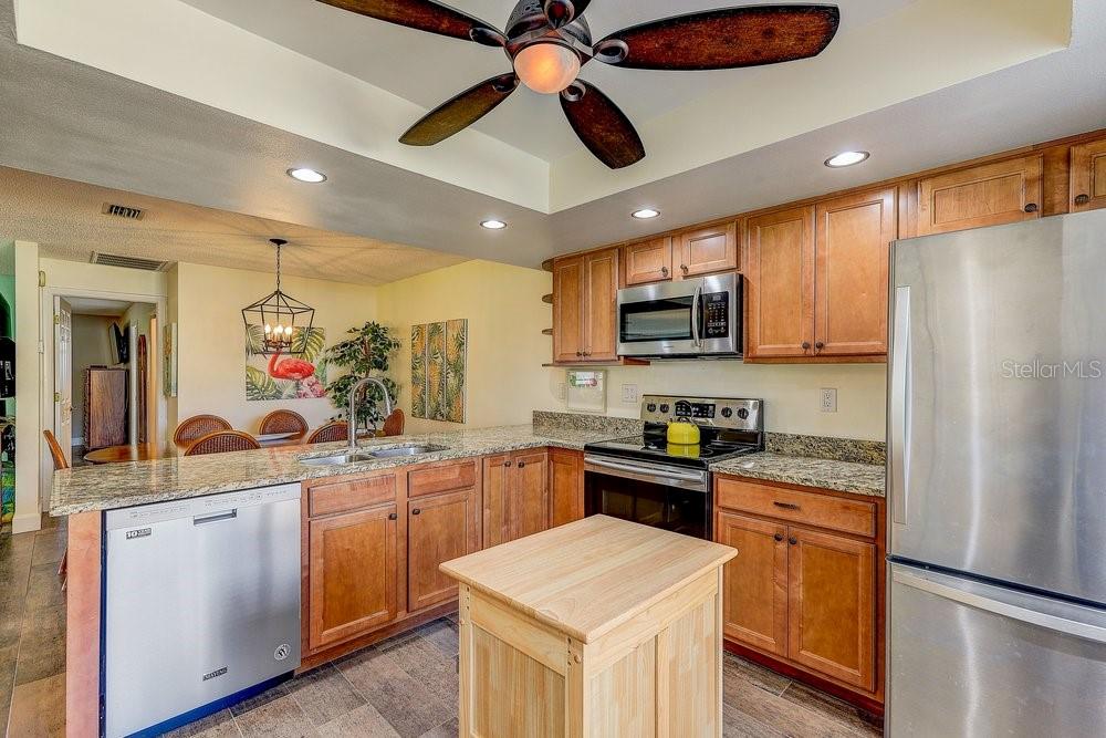 GOLF VIEW VILLAS CONDO 02 - Residential