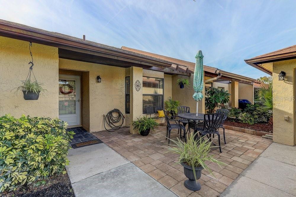 GOLF VIEW VILLAS CONDO 02 - Residential